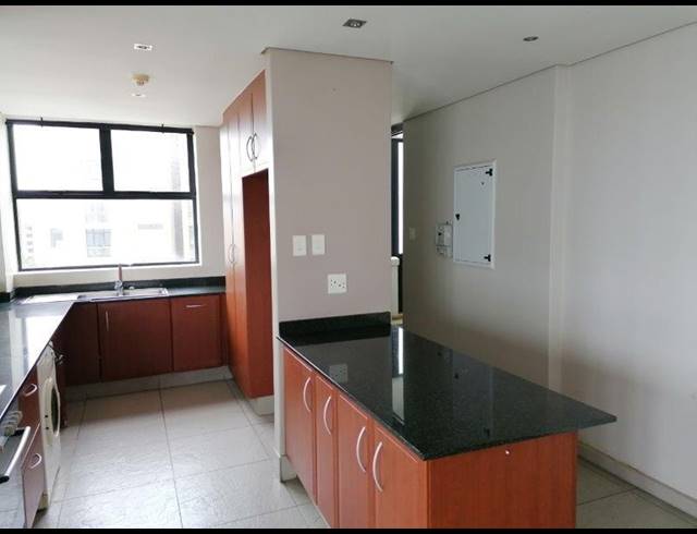 3 BEDROOM APARTMENT FOR SALE IN POINT WATERFRONT